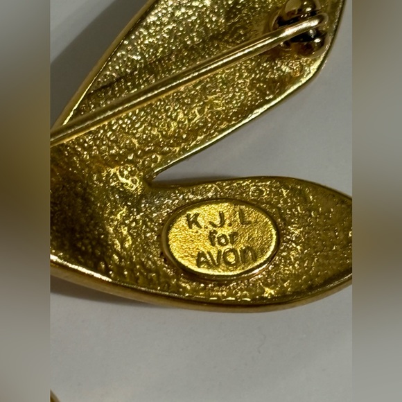 Vintage KJL Kenneth Jay Lane for Avon Goldtone  Dragonfly Brooch - Picture 8 of 10